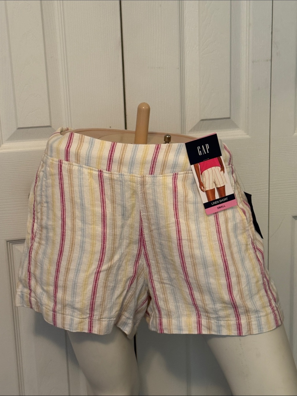 NEW GAP Women's White, Pink, Yellow & Blue Striped Linen-Blend Shorts